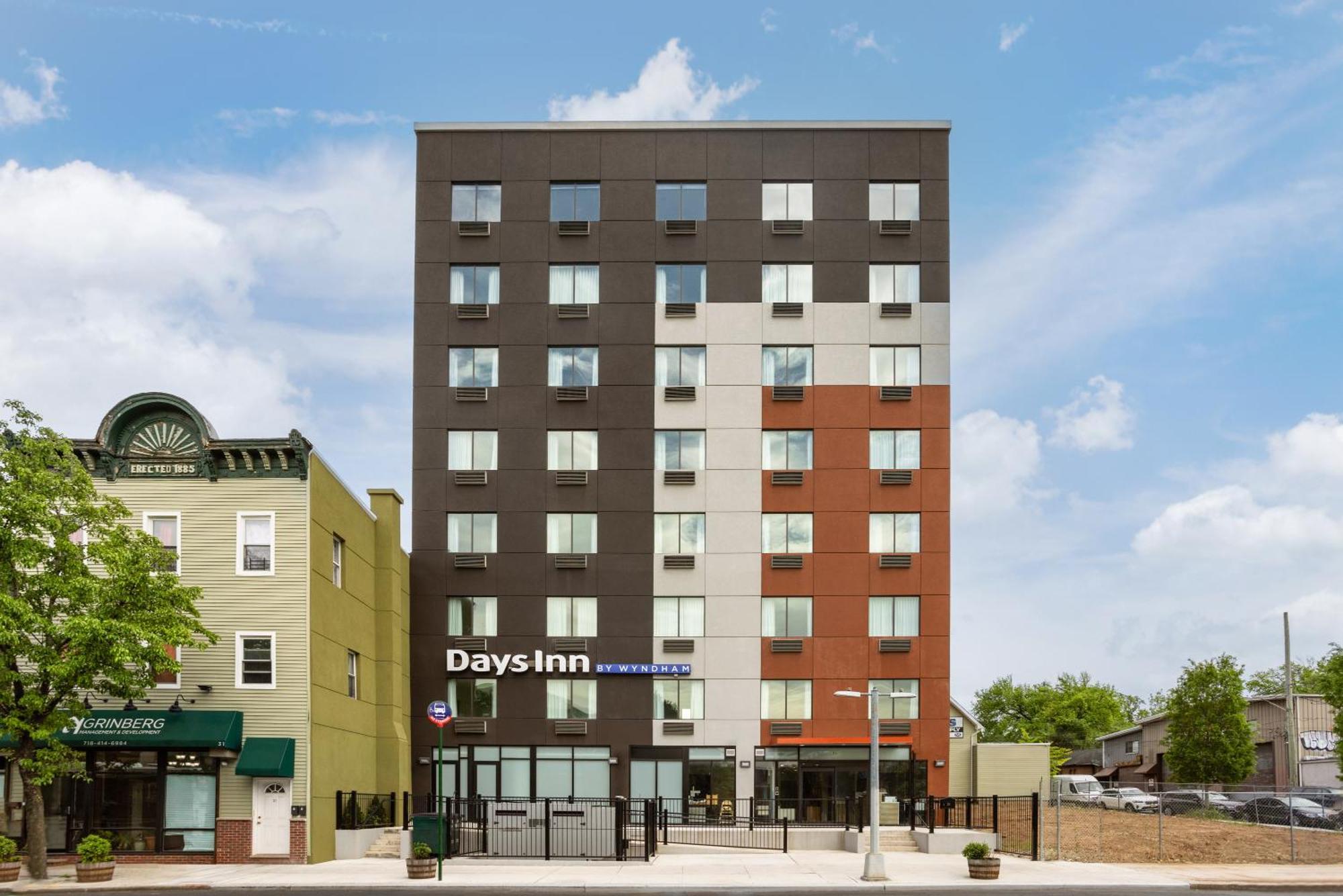 Days Inn By Wyndham Staten Island New York Ngoại thất bức ảnh