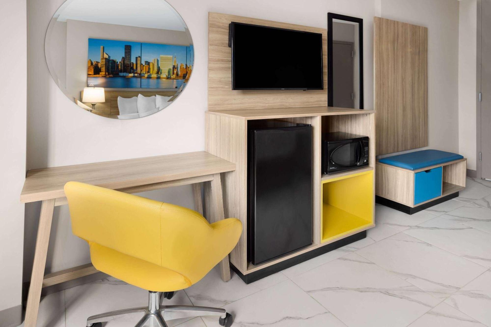Days Inn By Wyndham Staten Island New York Ngoại thất bức ảnh